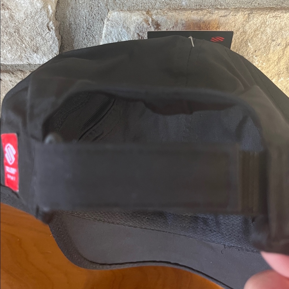 NWT Selkirk Core Hat - Picture 5 of 7